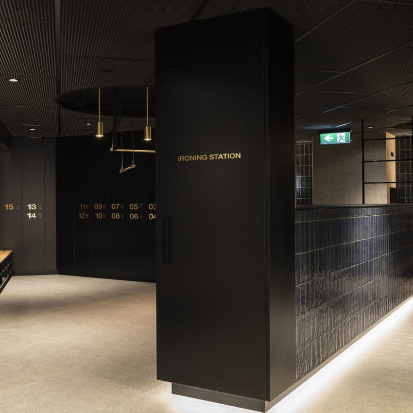 350 Queen Street end-of-trip facility