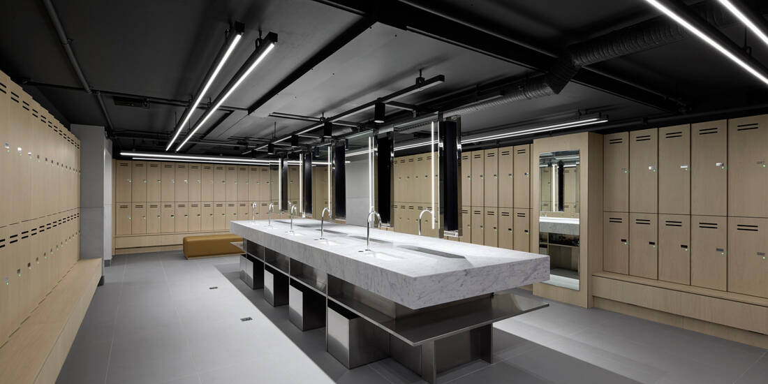 EOT 120 Collins St 37