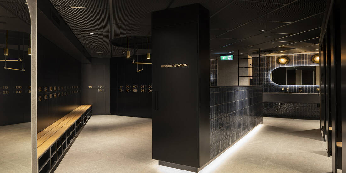 350 queen street eot lockers 100 web1