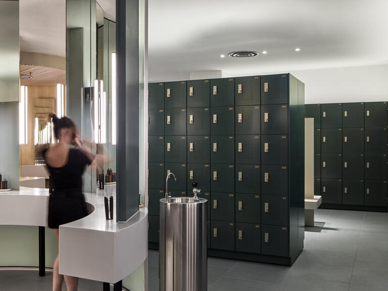 Lockin custom steel lockers commons health club 002